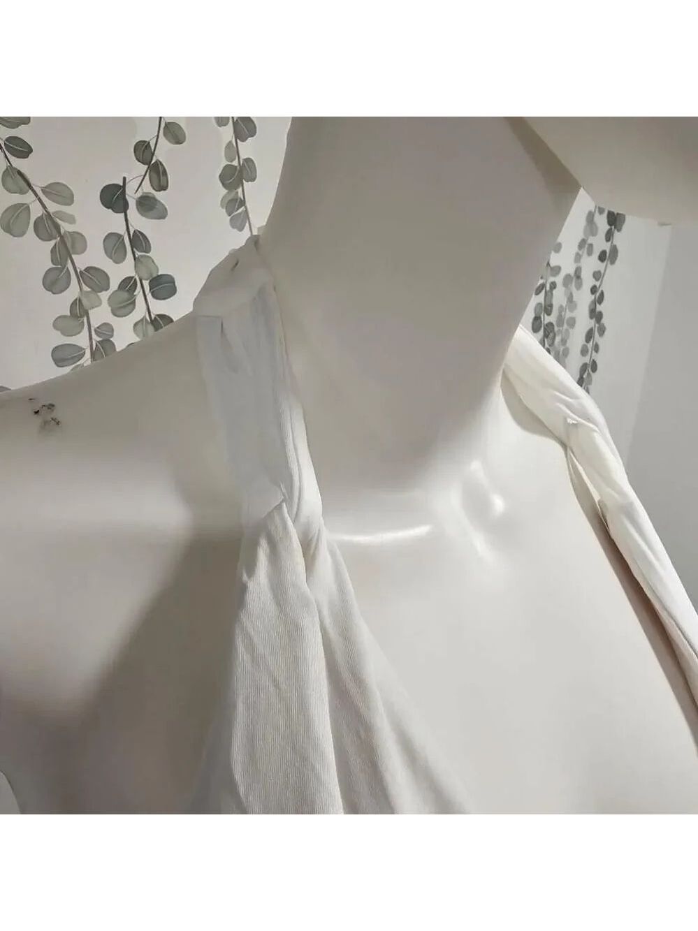 NWOT Carmen Marc Valvo White Swimsuit Top Size L - Picture 5 of 8